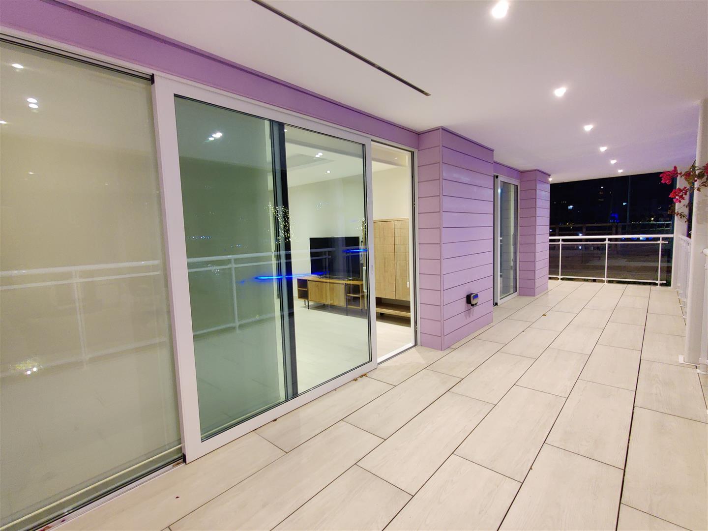 Image of Apartment - 2 Bedrooms - 2 Bathrooms for Sale in Marina Club-Gibraltar, Image 5